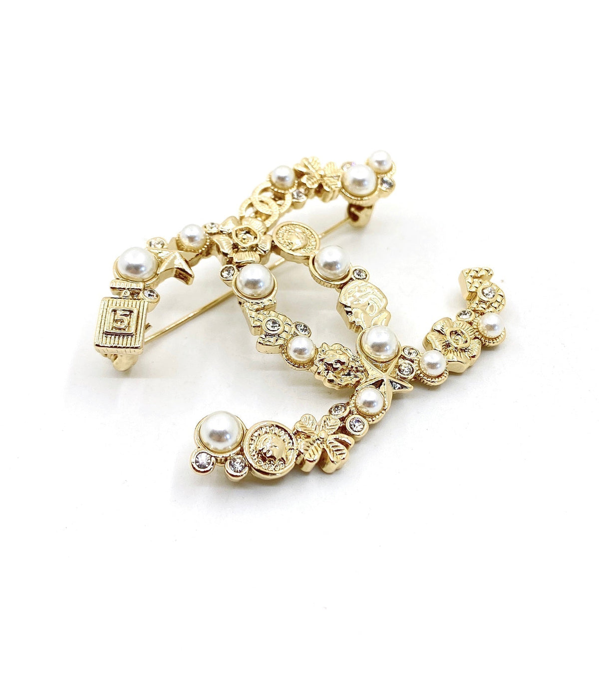 18K Chanel Pearls Brooch